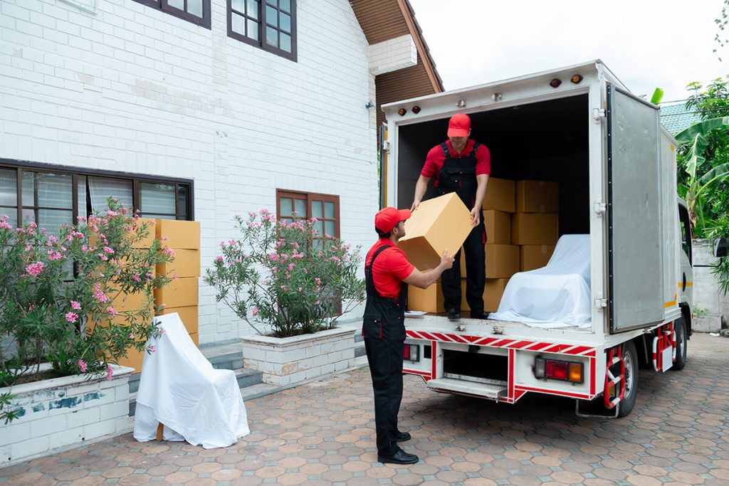 Certified-Movers’-Tips-for-Moving-During-Peak-Moving-Season