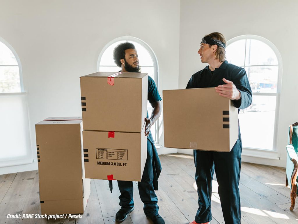 12-Items-You-Should-Never-Put-in-a-Long-Distance-Moving-Truck