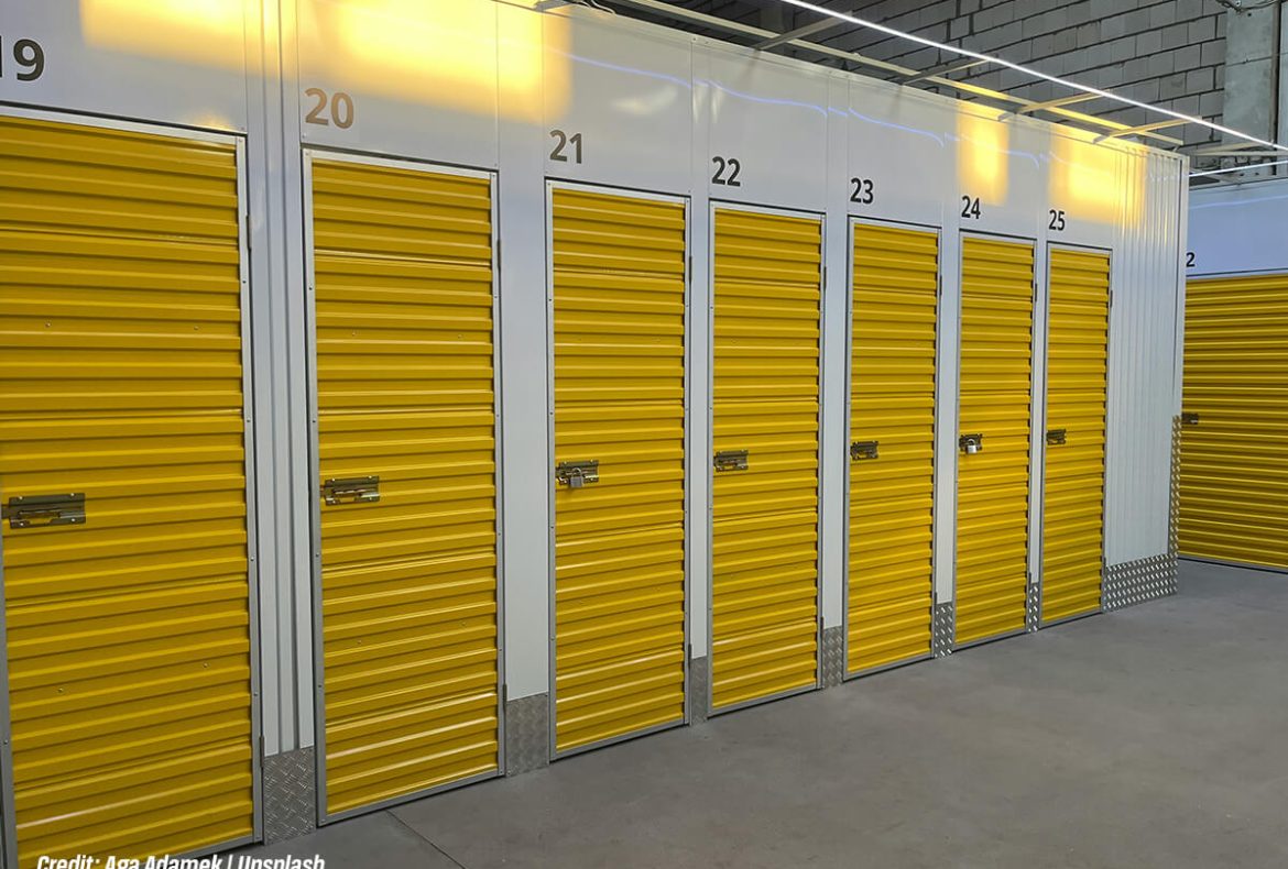 Need a Safe Space? 7 Benefits of Secure Storage During a Move